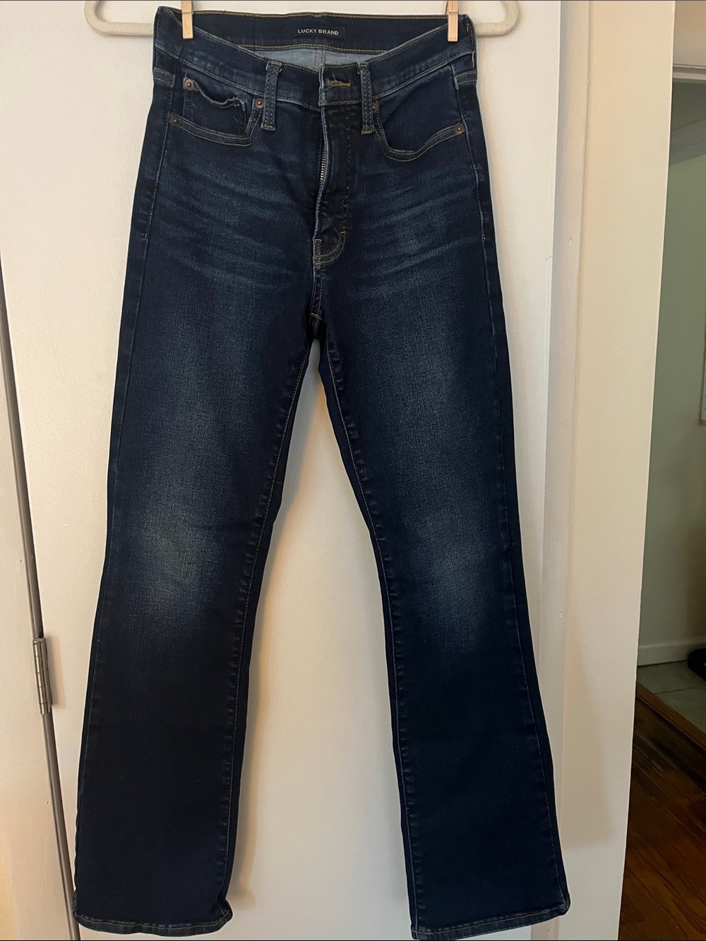 Lucky Brand Women’s Dark Wash High Rise Bootcut Jeans